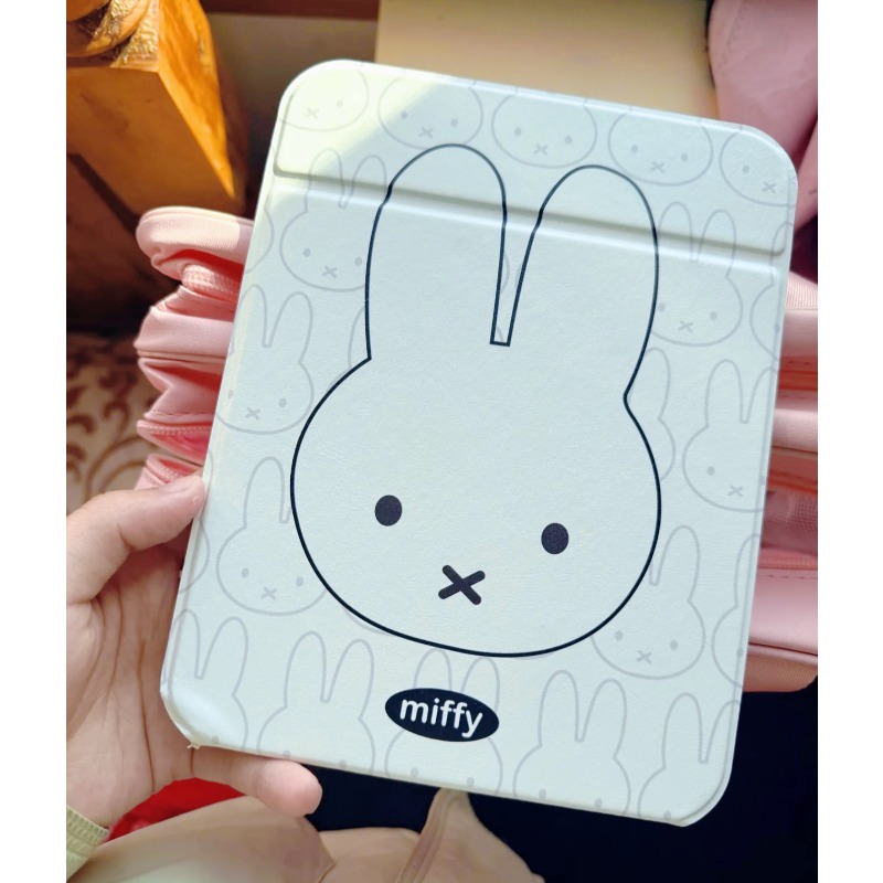 Miffy Bunny Makeup Mirror Port - Home Goods Bathroom Mirrors recension och pris