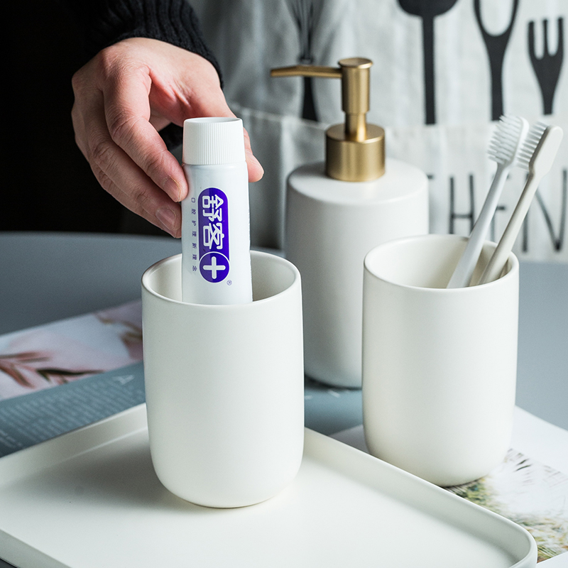 Northern European-Style Cerami - Zara Home Bathroom Set recension och pris