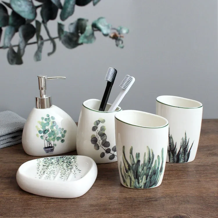 White Ceramic Bathroom Accesso - Zara Home Bathroom Set recension och pris