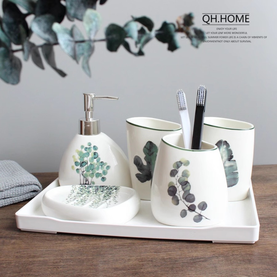 White Ceramic Bathroom Accesso - Zara Home Bathroom Set recension och pris